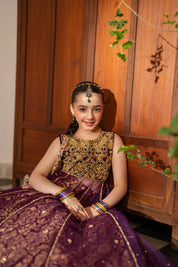 Parisa